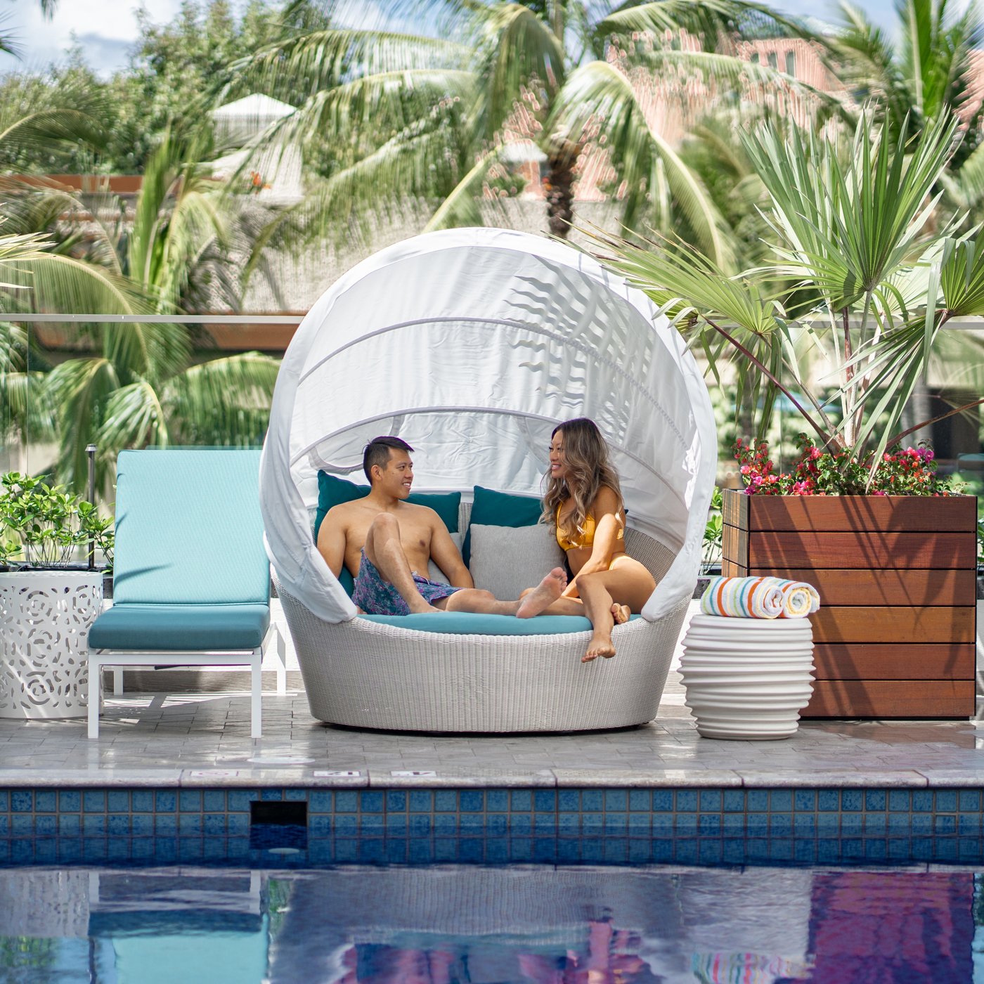 Внешний вид отеля Outrigger Waikiki Beachwalk