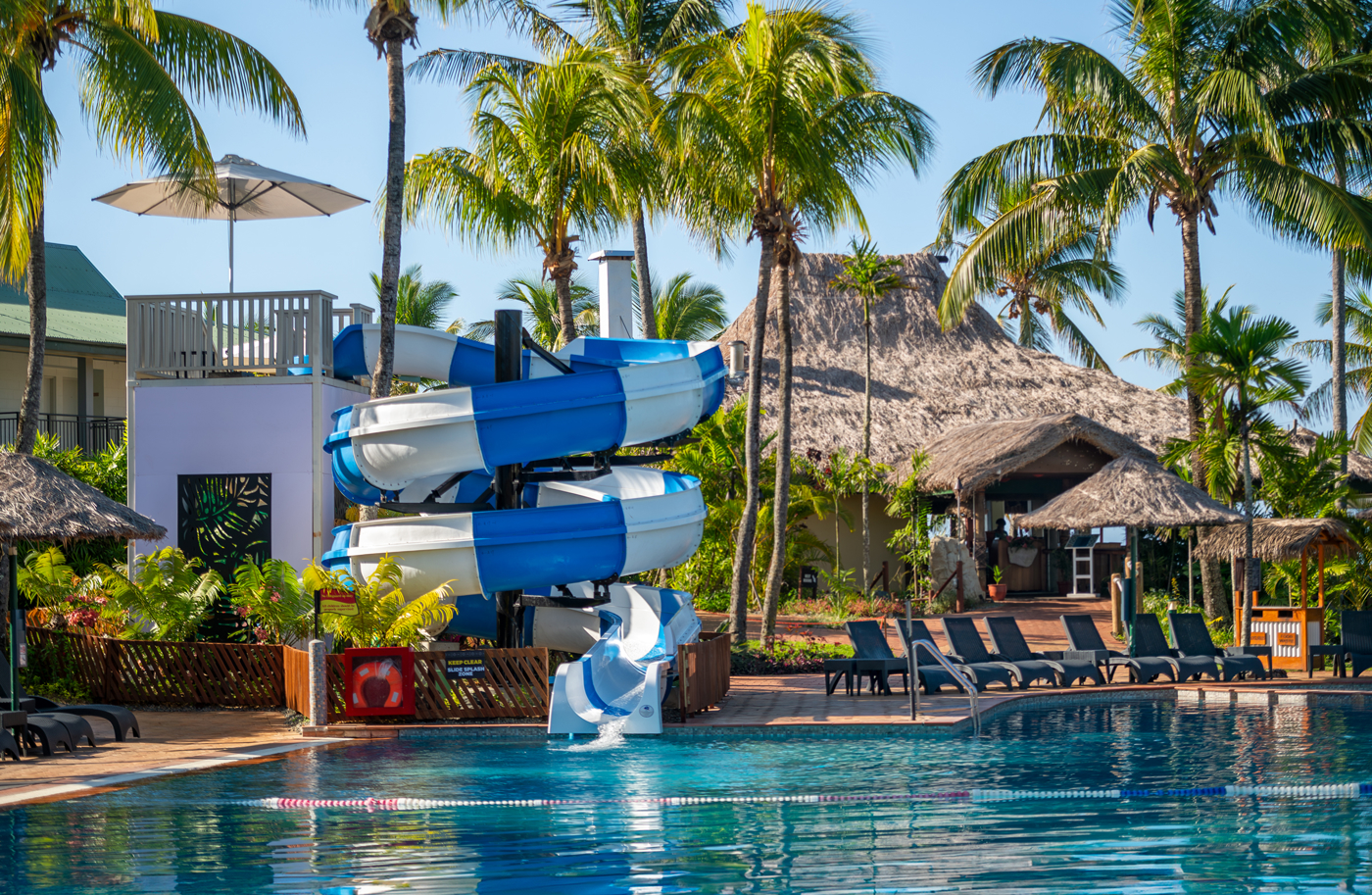 Горка для бассейна