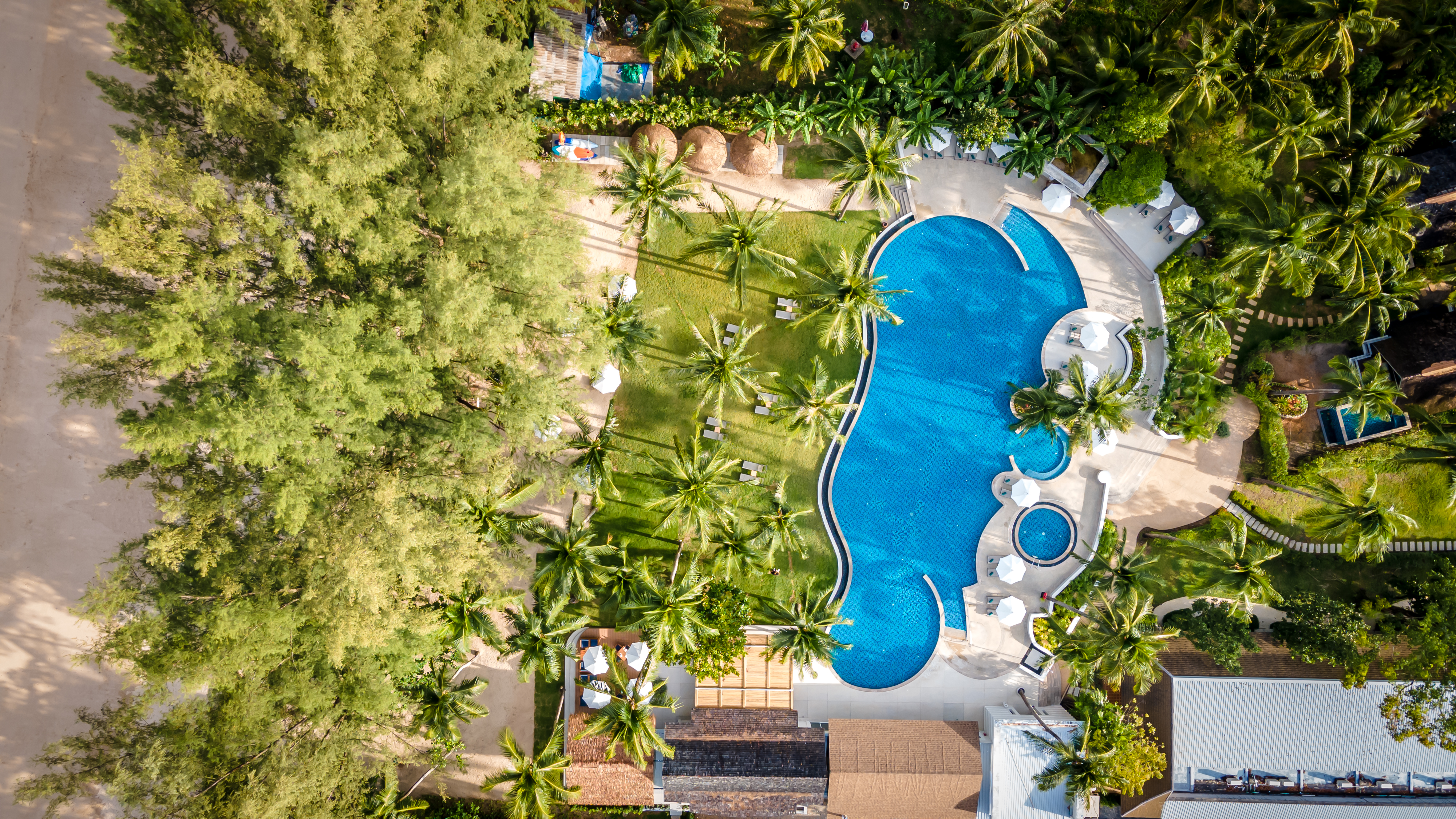 Курорт Outrigger Khao Lak Beach