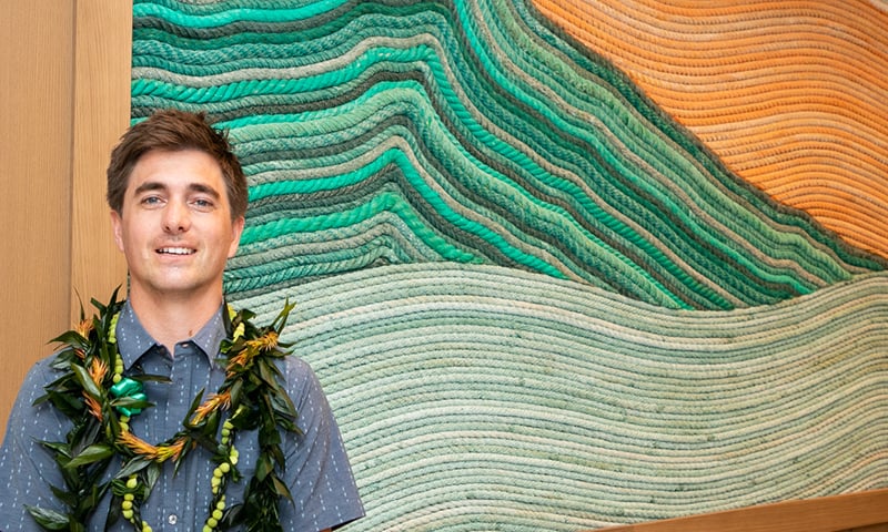 Artist Ethan Estess at Outrigger Reef Waikiki Beach Resort