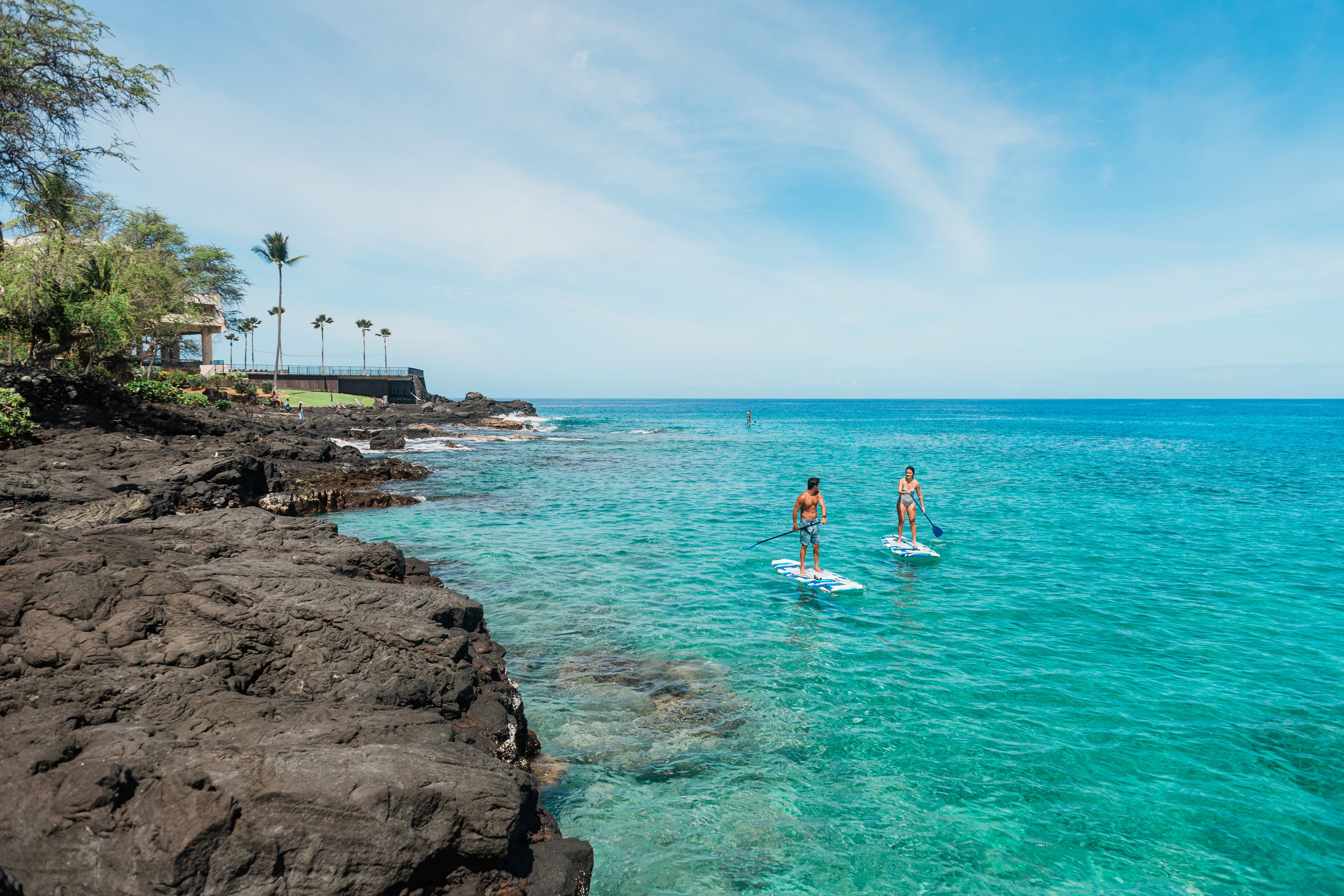 Падлбординг в OUTRIGGER Kona Resort & Spa