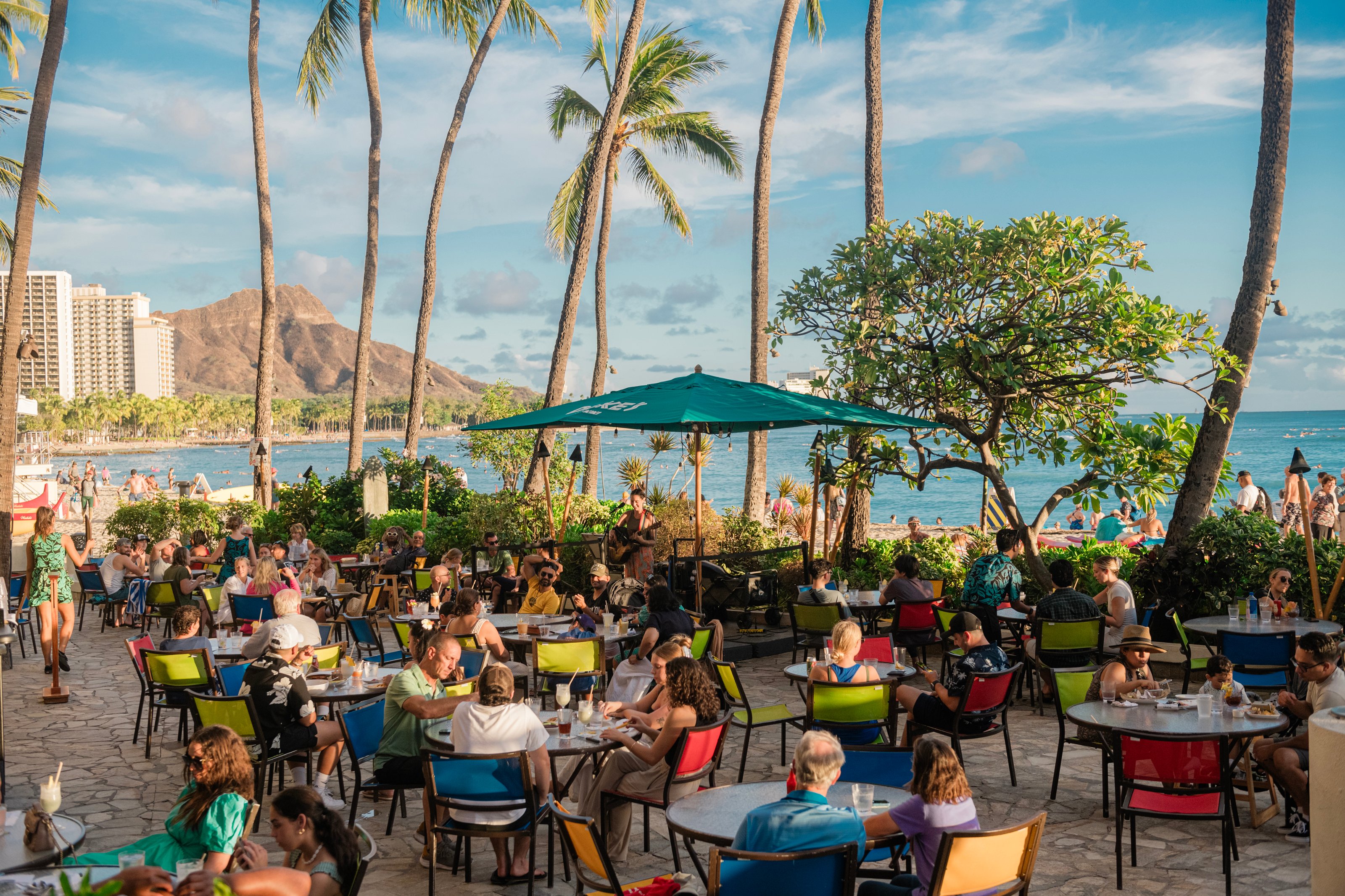 Duke's Waikiki at OUTRIGGER Waikiki Beach Resort